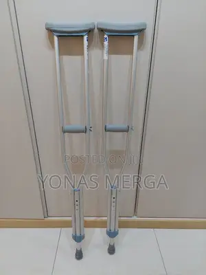 Auxiliary Crutches ‐Crutches+Crunch,Crunch;Crutches$Crutches