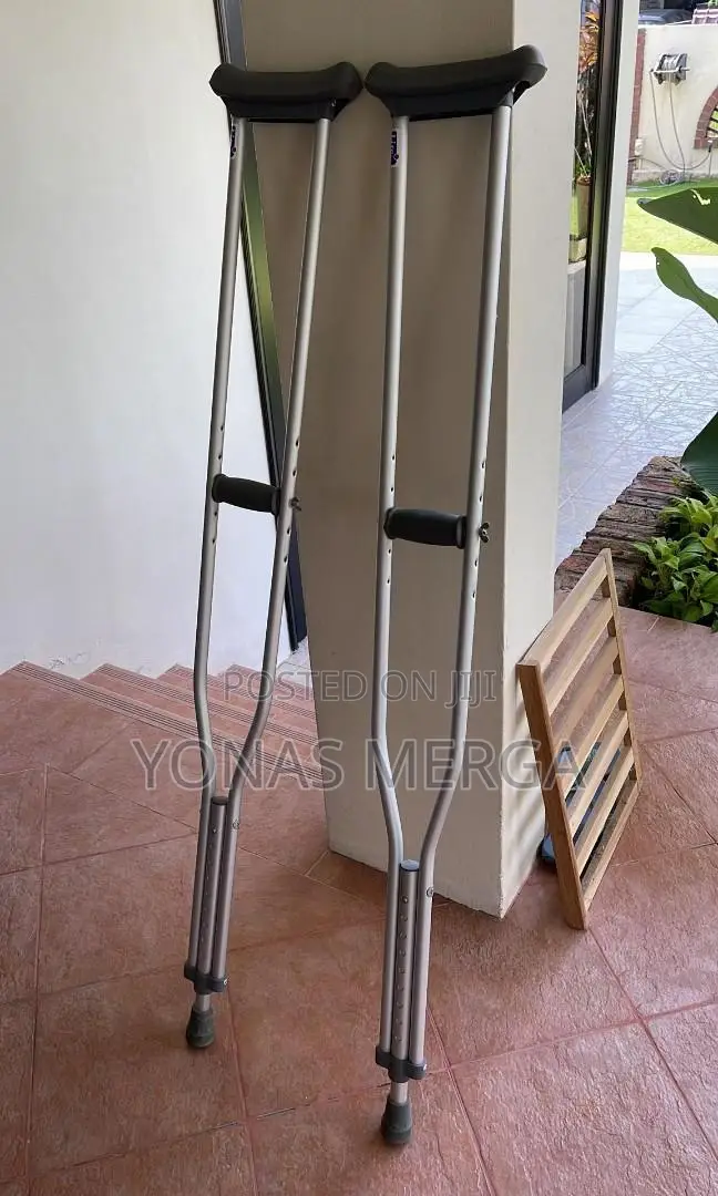 Crunch°Crutches'crutches-Crutches,ክራንች፤Crutches"Crutches 