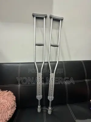 Photo - Aluminum Crutches "Auxiliary Crutches Crutches ^Crutches