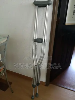 Aluminum Crutches "Auxiliary Crutches Crutches ^Crutches