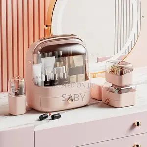 Large Capacity Cosmetic Storage Box