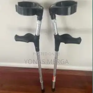 Photo - Crutches +Crutches'crutches Crunch_crutches)Crutchesክራንች