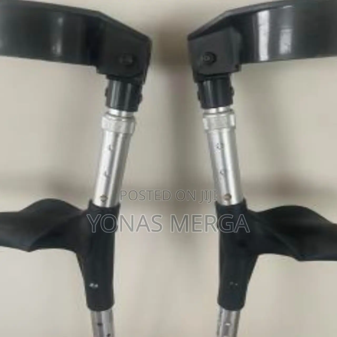 Crutches +Crutches'crutches Crunch_crutches)Crutchesክራንች