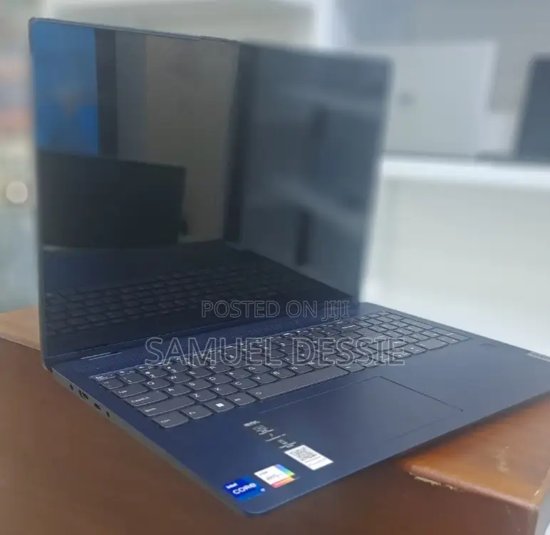 New Laptop Lenovo Flex 5 16GB Intel Core I7 SSD 512GB