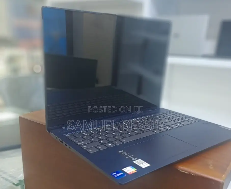 New Laptop Lenovo Flex 5 16GB Intel Core I7 SSD 512GB