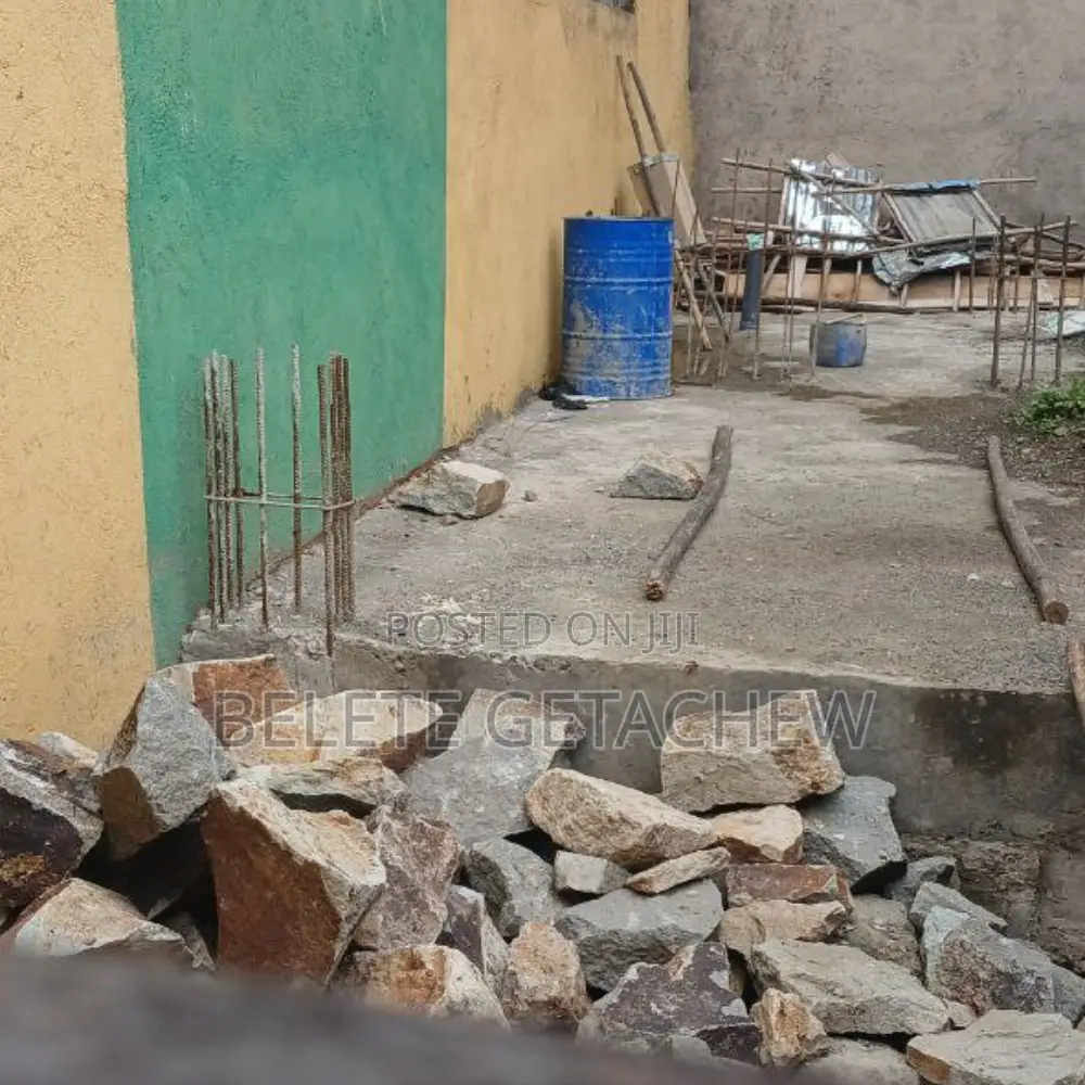 ለ G+3 መሠረት የወጣለት ቆንጆ ቦታ: አያት ኮምፓውንድ 125 ካ.ሜ