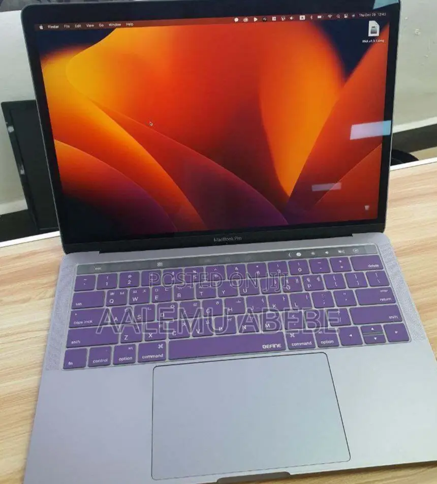 New Laptop Apple MacBook Pro 2015 16GB Intel Core I7 SSD 512GB