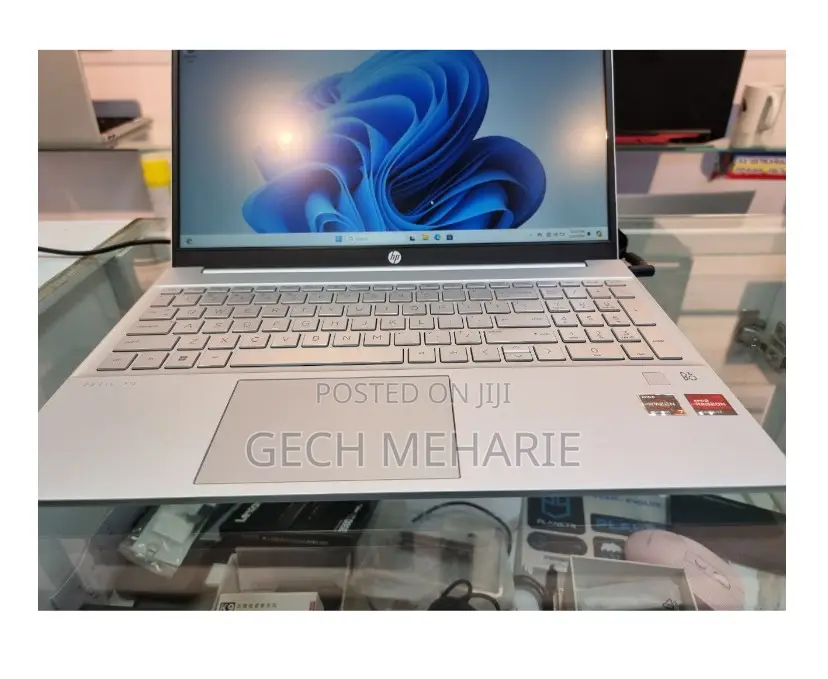 New Laptop HP Pavilion 15 8GB AMD Ryzen 7 SSD 512GB