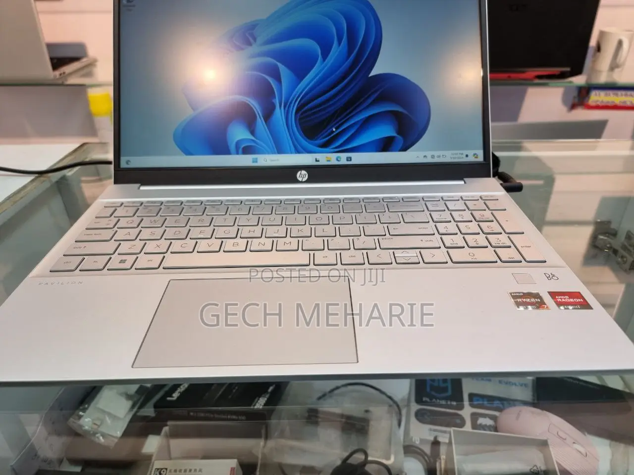 New Laptop HP Pavilion 15 8GB AMD Ryzen 7 SSD 512GB