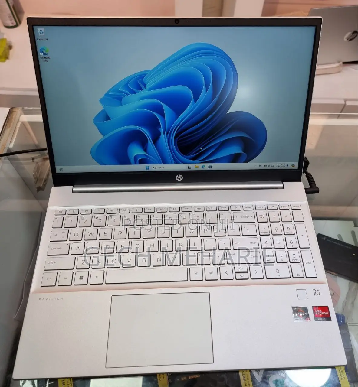 New Laptop HP Pavilion 15 8GB AMD Ryzen 7 SSD 512GB