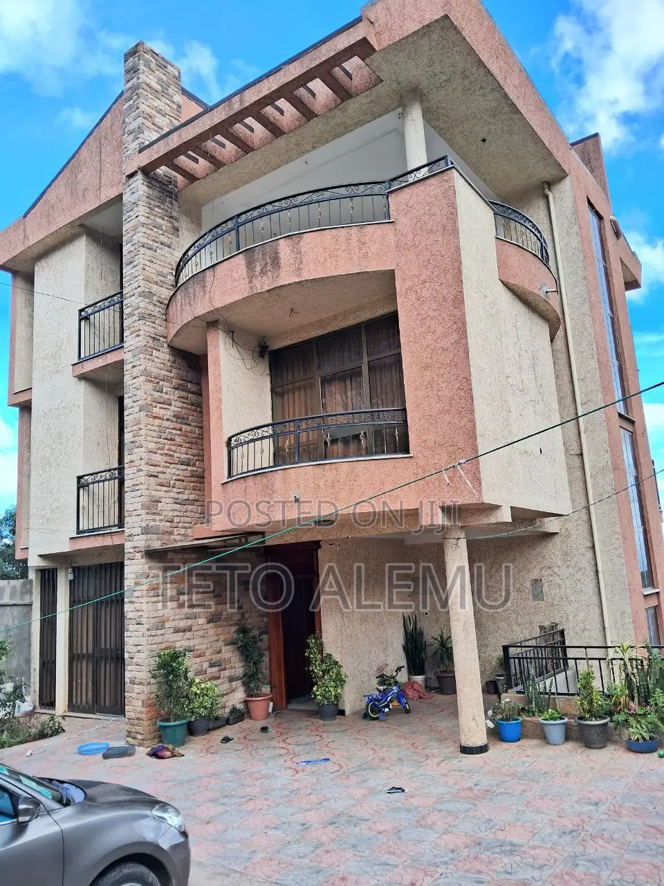 8bdrm House in የሚሸጥ ቤት ላምበርት አራራት, Yeka for sale