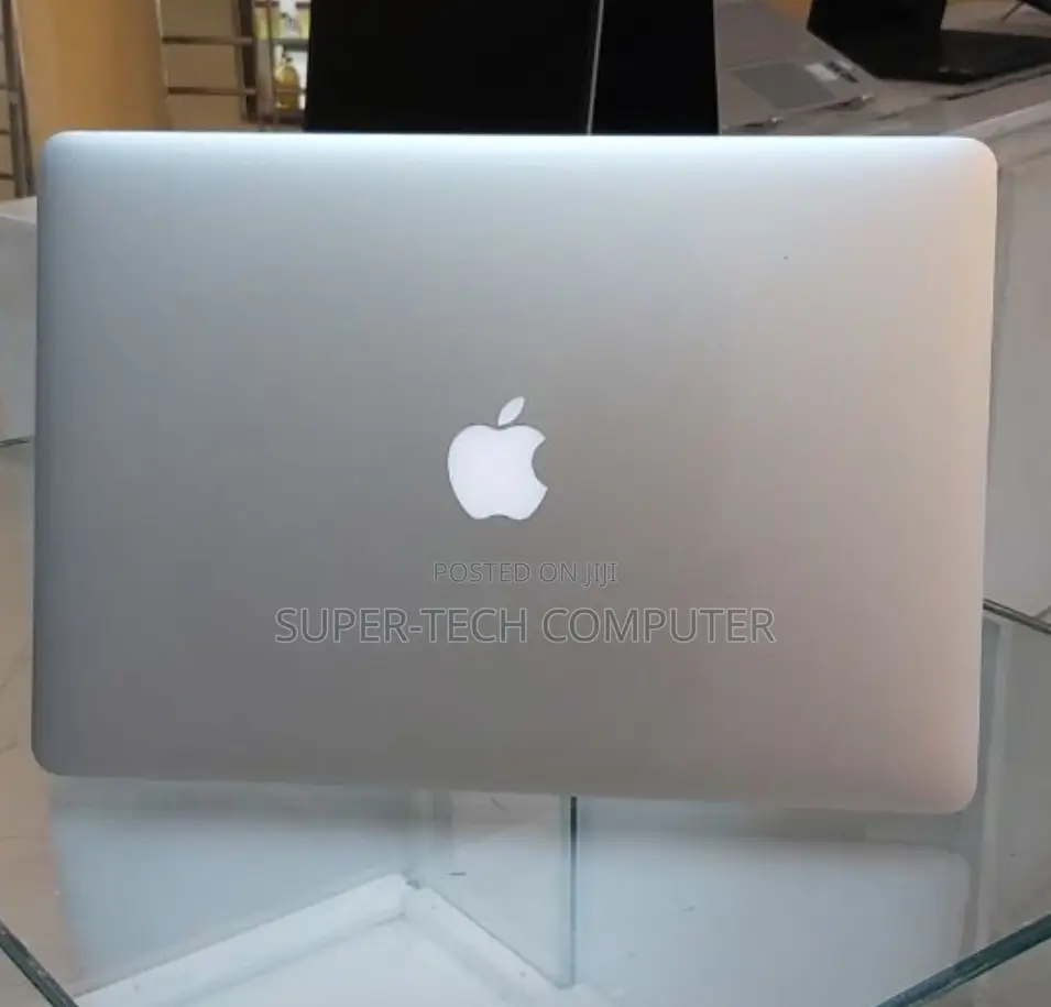 New Laptop Apple MacBook Pro 2015 16GB Intel Core I7 SSD 512GB