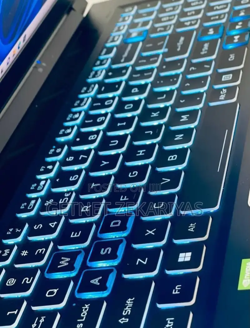 New Laptop Acer Predator Helios 300 16GB Intel Core I9 SSD 512GB