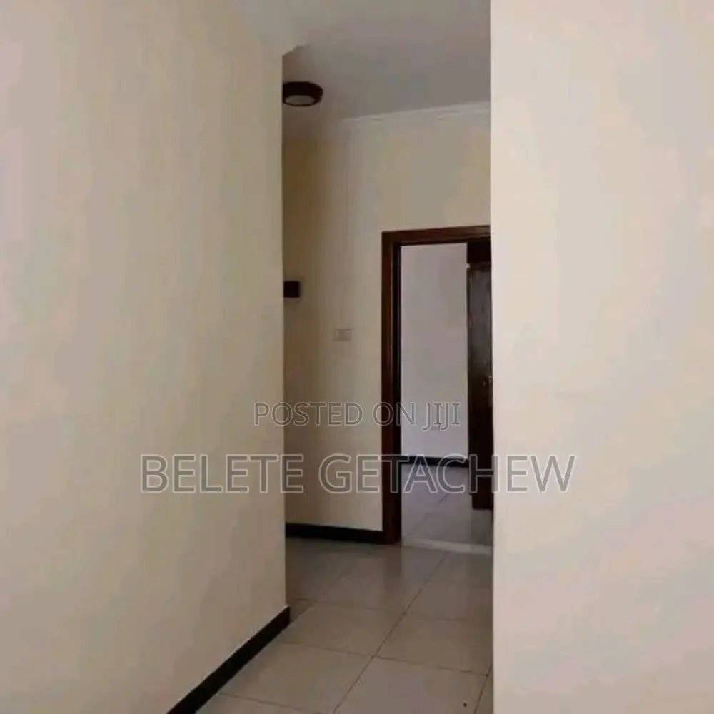6bdrm House in Ayat Beshale G+1, Bole for sale