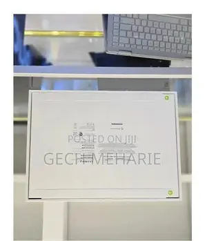 New Laptop Apple MacBook Pro 2022 M2 8GB Apple M3 SSD 512GB