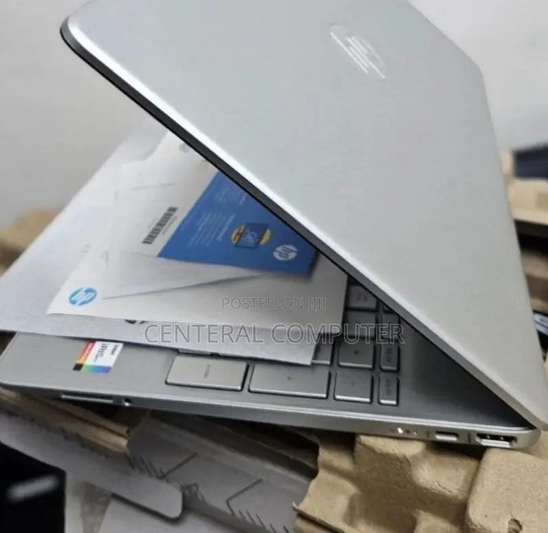 New Laptop Lenovo 100e 16GB Intel Core I7 SSD 512GB