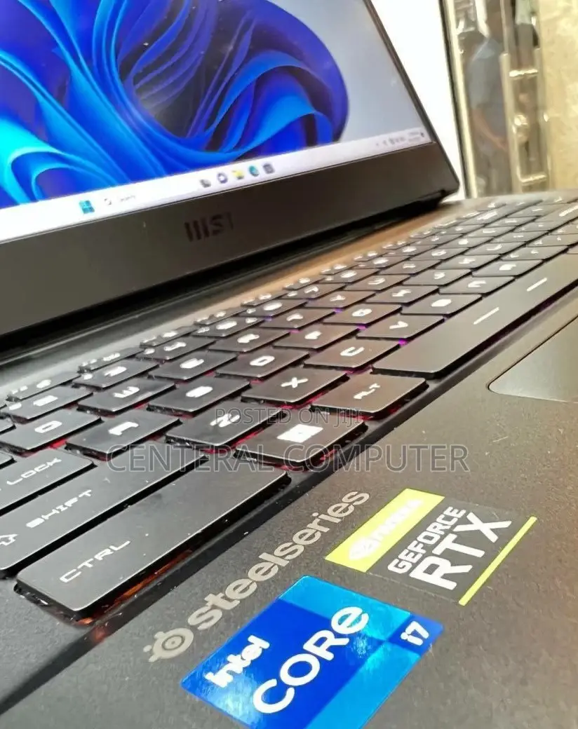 New Laptop MSI GE63 7RD Raider 16GB Intel Core I7 SSD 1T