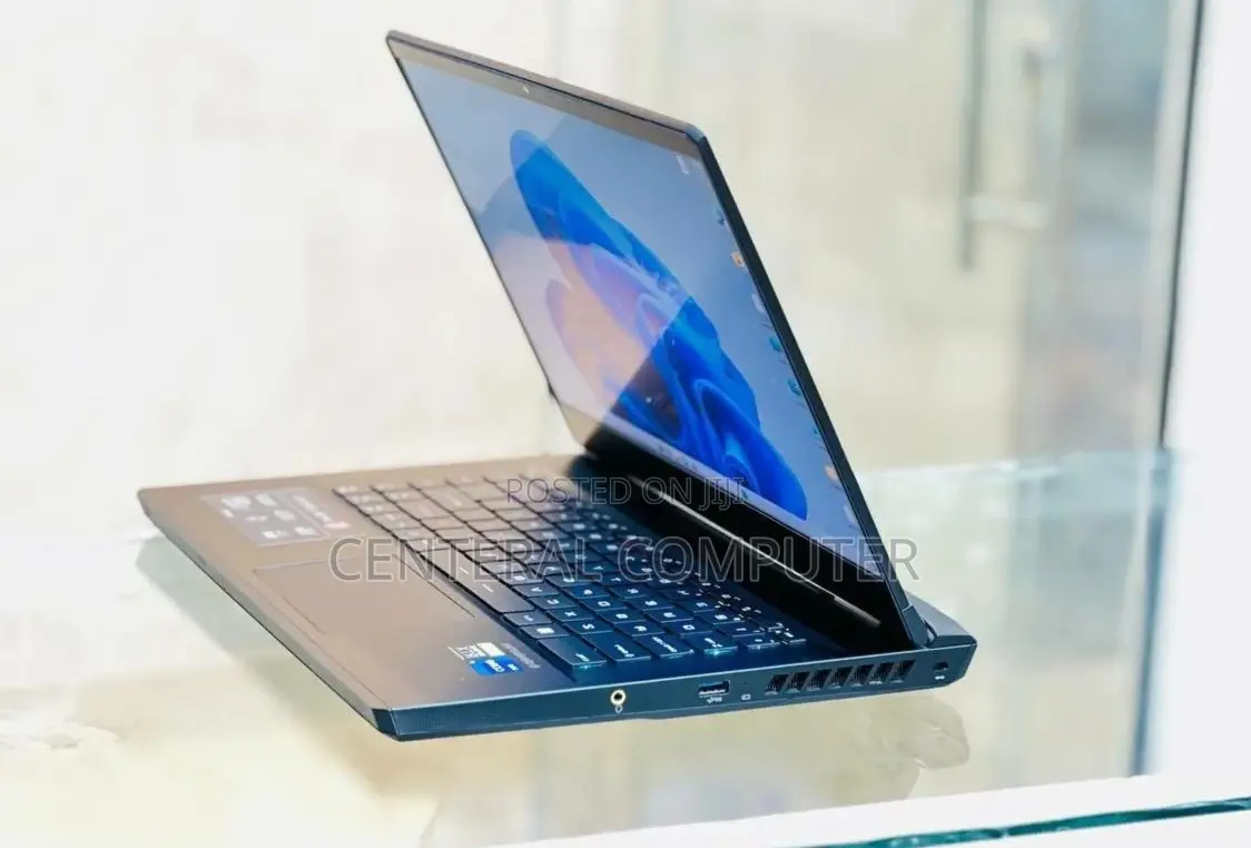 New Laptop HP Omen 17-An188nr 32GB Intel Core I7 SSD 1T