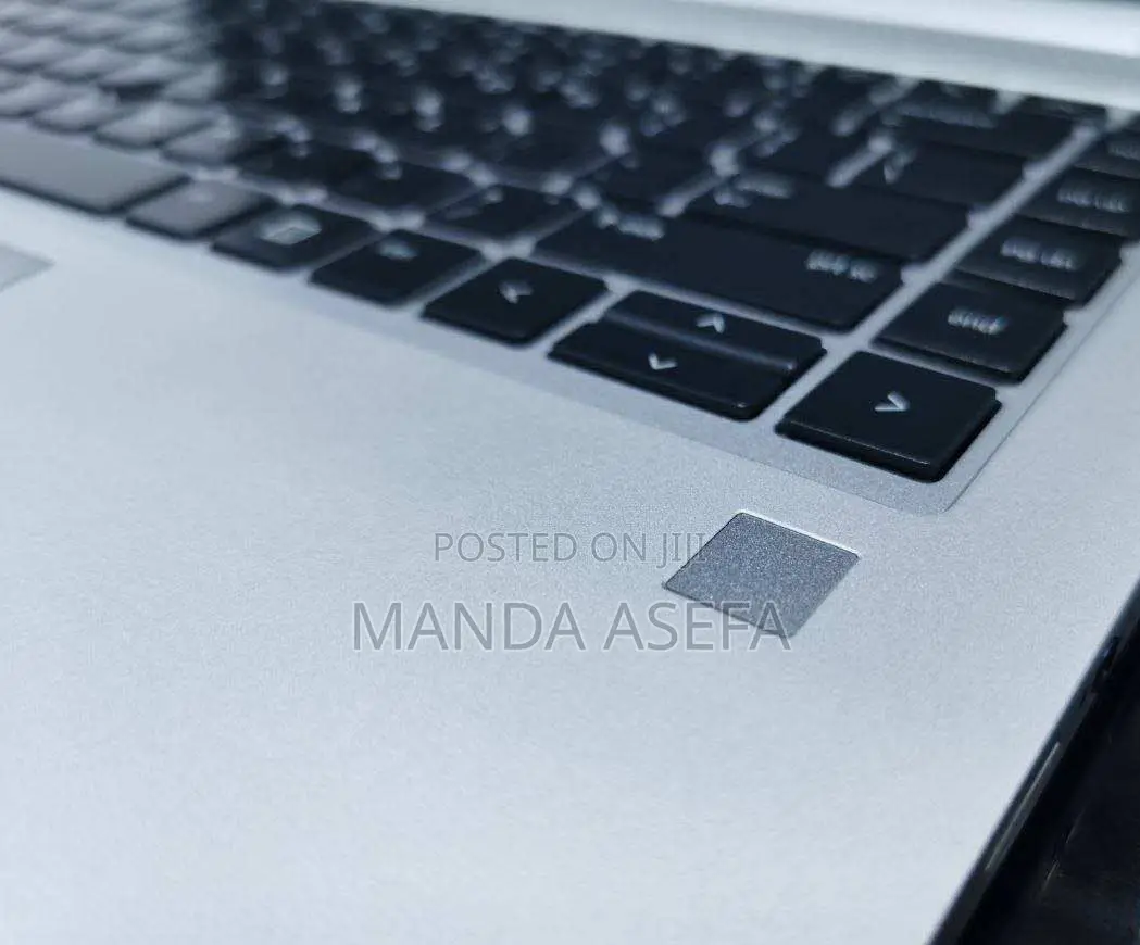 New Laptop HP EliteBook 845 G8 16GB AMD Ryzen 5 SSD 512GB