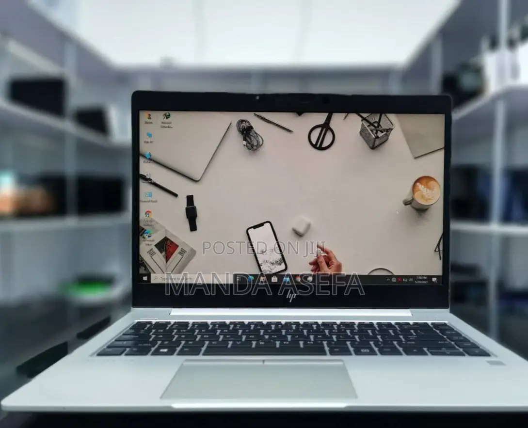 New Laptop HP EliteBook 845 G8 16GB AMD Ryzen 5 SSD 512GB