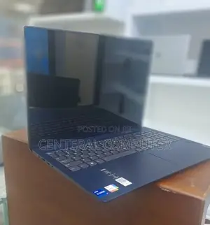 Photo - New Laptop Lenovo Flex 5 16GB Intel Core I7 SSD 512GB