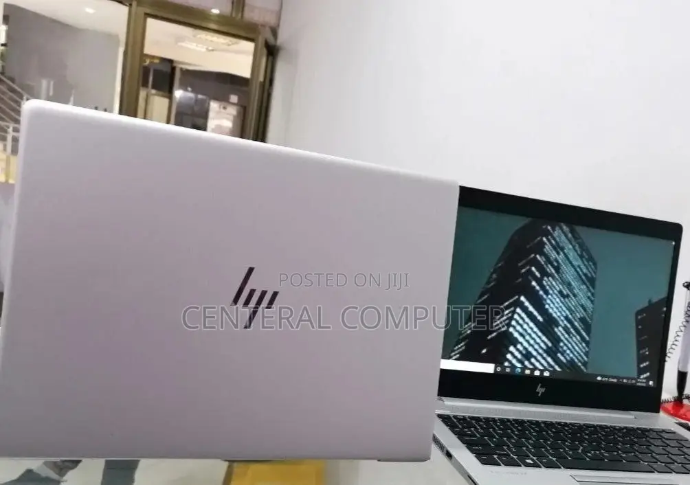 New Laptop HP 348 G5 8GB Intel Core I5 SSD 512GB