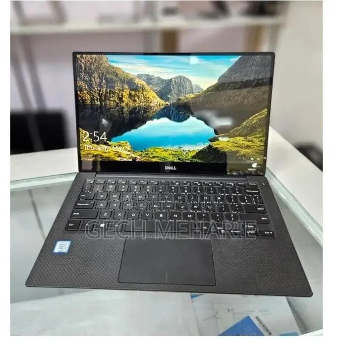 New Laptop Dell XPS 15 8GB Intel Core i7 SSD 512GB