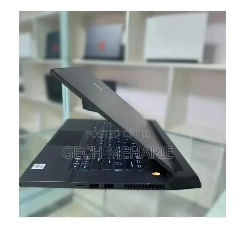 New Laptop Alienware M17x R2 16GB Intel Core i7 SSD 512GB