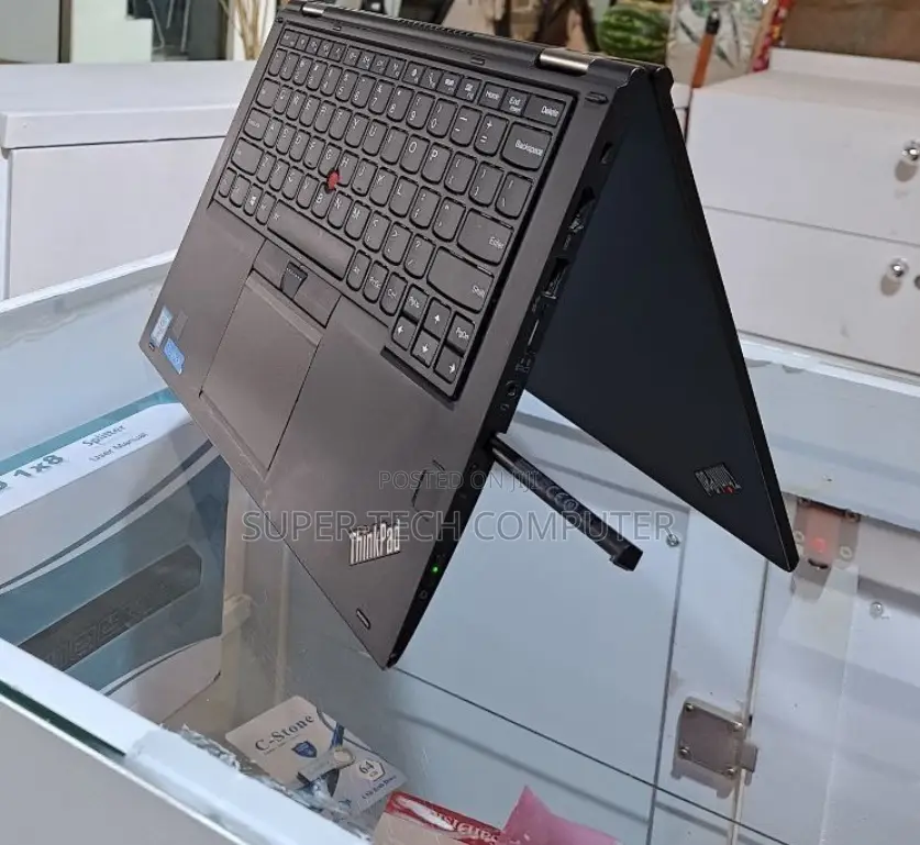 New Laptop Lenovo Yoga 260 8GB Intel Core I5 SSD 512GB