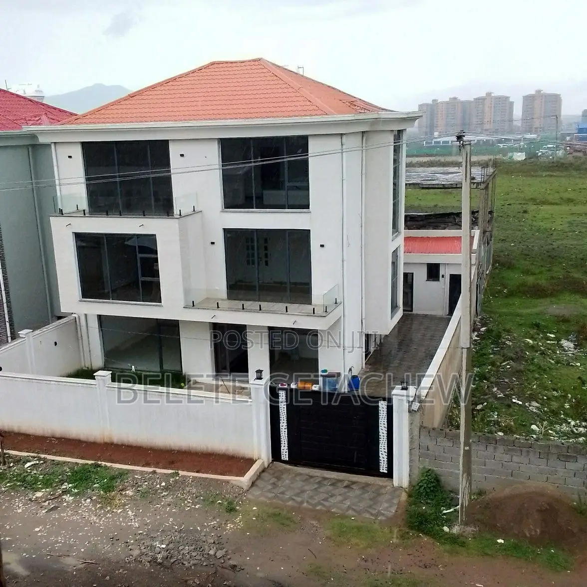 7bdrm Duplex in Ayat B+G+2, Bole for sale