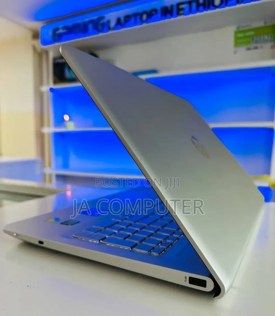 New Laptop HP Envy 13 8GB Intel Core I5 HDD+SSD 640GB