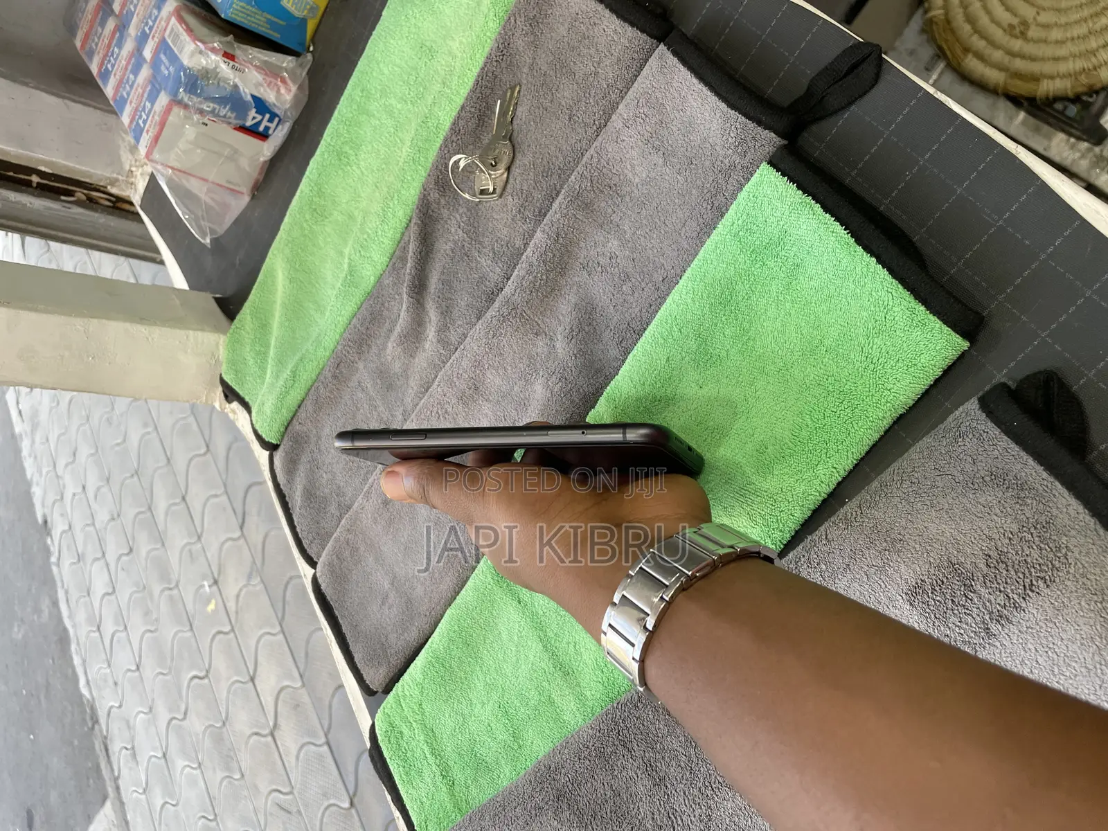 New Apple iPhone 11 128 GB Black