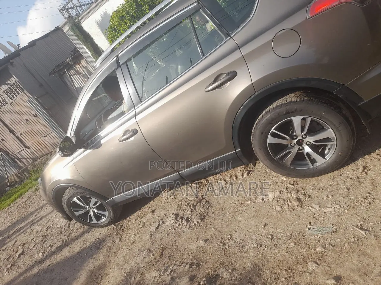 Toyota RAV4 2016 Brown