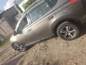 Toyota RAV4 2016 Brown