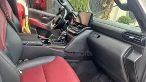 Toyota Land Cruiser 2022 White