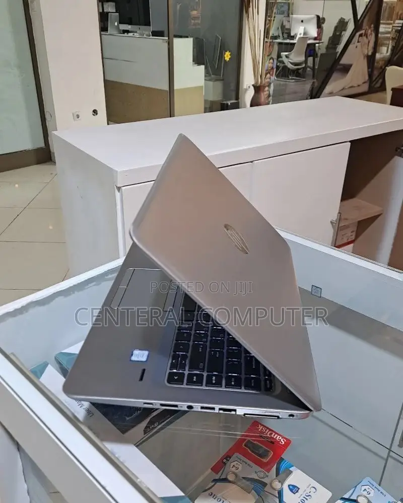 New Laptop HP 252 G3 8GB Intel Core I5 HDD 1T