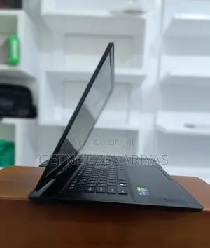 New Laptop MSI Stealth GS77 16GB Intel Core I9 SSD 1T