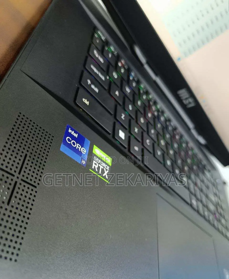 New Laptop MSI Stealth GS77 16GB Intel Core I9 SSD 1T