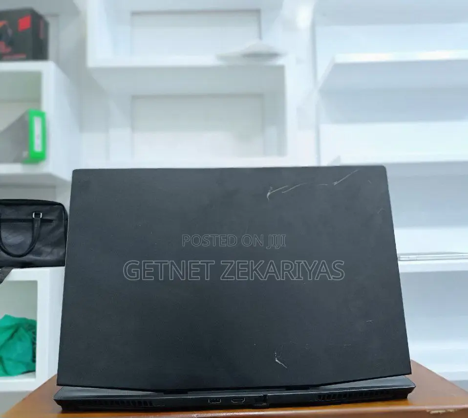 New Laptop MSI Stealth GS77 16GB Intel Core I9 SSD 1T