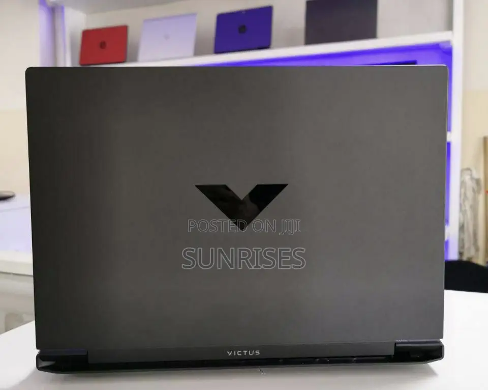 New Laptop HP Victus 16 16GB AMD Ryzen 5 SSD 512GB