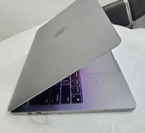 New Laptop Apple MacBook Pro 2020 M1 8GB Apple M1 SSD 512GB