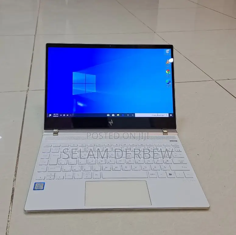 New Laptop HP Spectre 8GB Intel Core I5 SSD 512GB