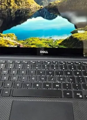 New Laptop Dell XPS 13 8GB Intel Core I7 SSD 512GB