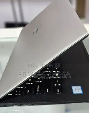 New Laptop Dell XPS 13 8GB Intel Core I7 SSD 512GB