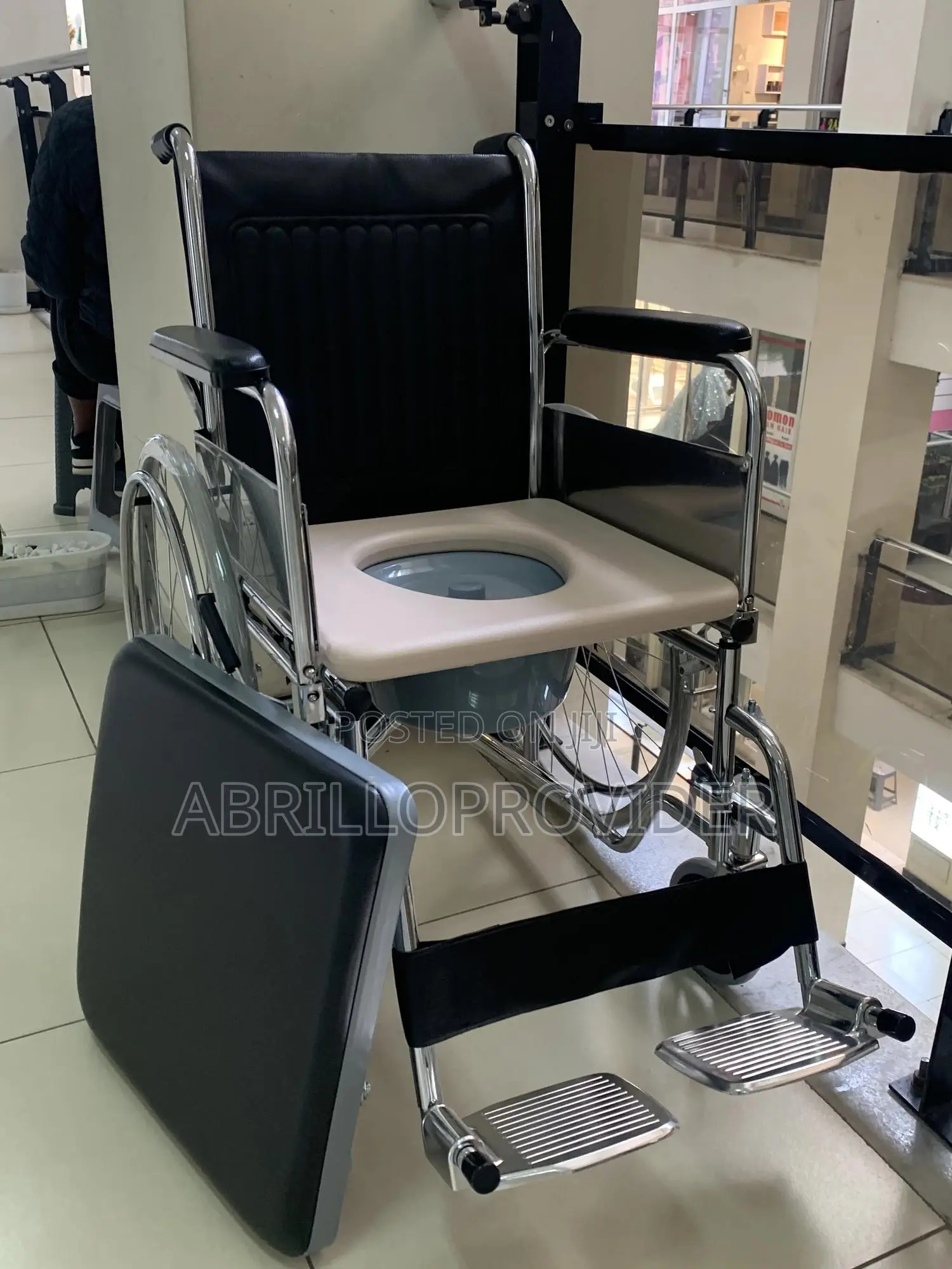 Wheelchair>%Wheelchair#%Wheelchair%|Wheelchair*|Wheelchair|*