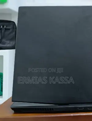 New Laptop MSI Stealth GS77 16GB Intel Core I9 SSD 1T