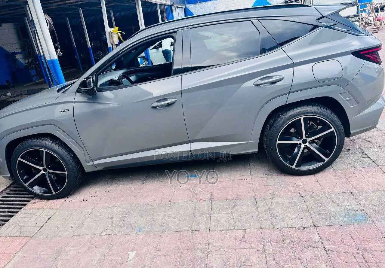 Hyundai Tucson 2022 Green