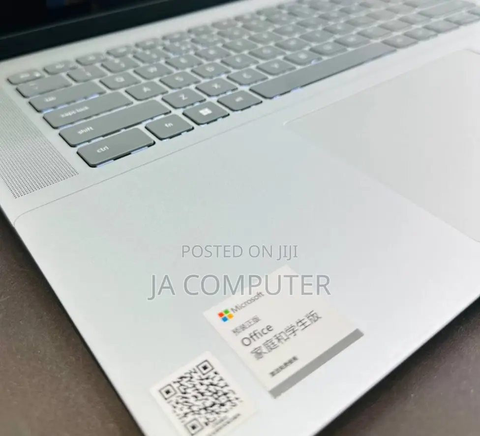 New Laptop Dell Inspiron 15 32GB Intel Core I7 SSD 1T