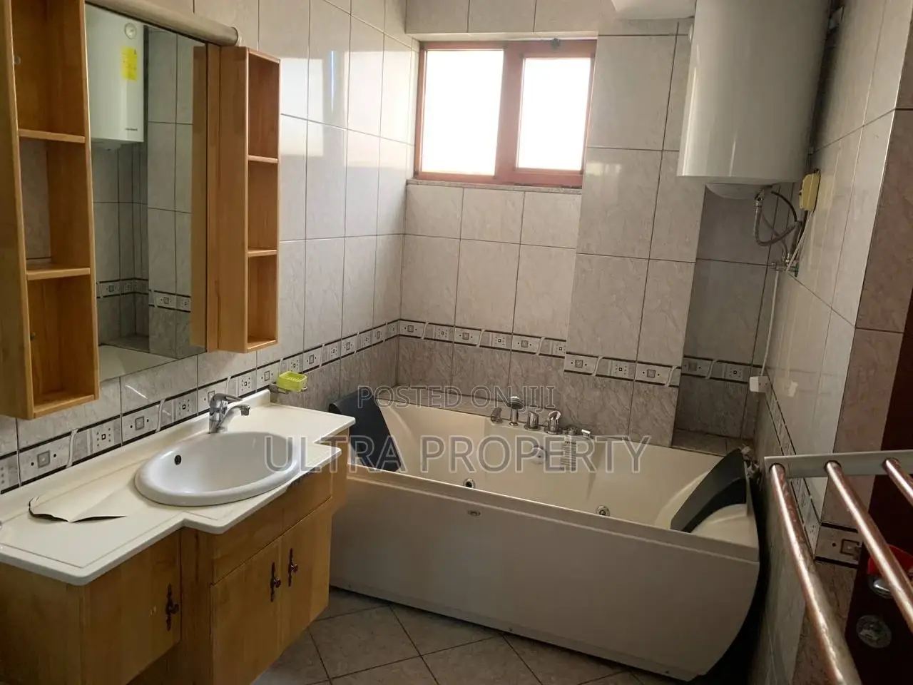 Furnished 5bdrm Penthouse in Bole for rent