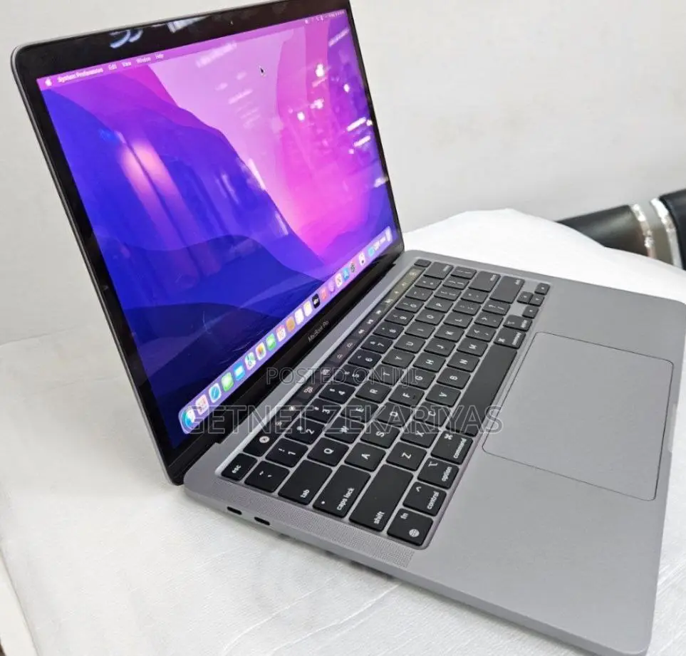 New Laptop Apple MacBook Pro 2020 M1 36GB Apple M1 Pro SSD 512GB